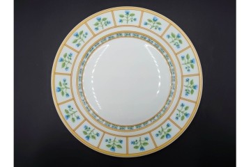 フランス　LIMOGES(リモージュ)　Haviland(アビランド)　Muscadin(ムスカディン) 　愛らしい花柄のトリオ4客セット　(R-085944)