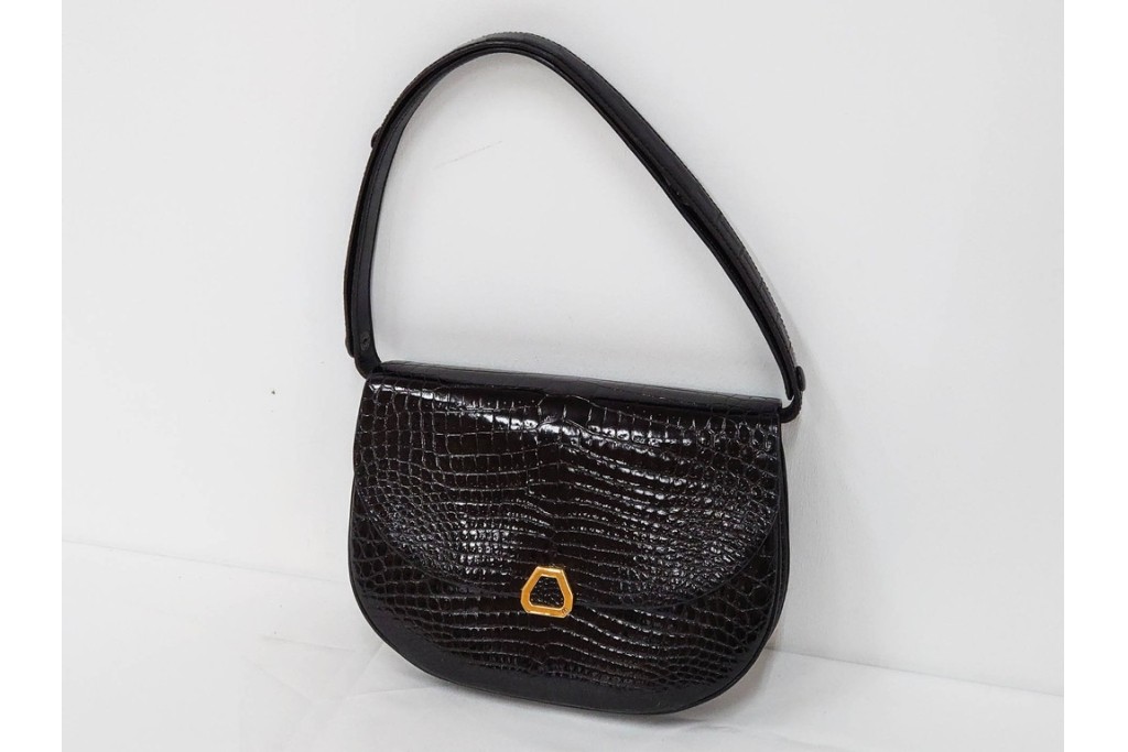 フランス　MORABITO(モラビト)　クロコダイルレザー　ヴァンドーム　端正なフォルムのショルダーバッグ　(R-085950)