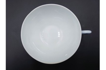 デンマーク製　ROYAL COPENHAGEN(ロイヤルコペンハーゲン)　ブルーフルーテッド　フルレース(コーヒーカップ)・ハーフレース(ティーカップ)のカップ&ソーサー3客セット　(R-085953)