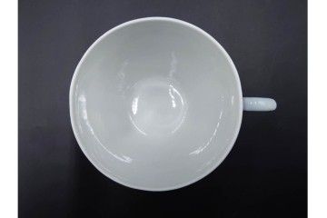 デンマーク製　ROYAL COPENHAGEN(ロイヤルコペンハーゲン)　ブルーフルーテッド　フルレース(コーヒーカップ)・ハーフレース(ティーカップ)のカップ&ソーサー3客セット　(R-085953)