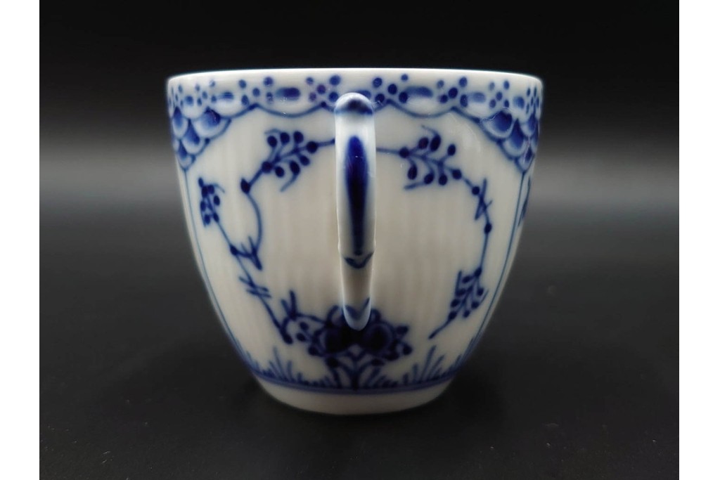 デンマーク製　ROYAL COPENHAGEN(ロイヤルコペンハーゲン)　ブルーフルーテッド ハーフレース　コーヒーカップ&ソーサー5客セット　定価(5客合計)約13万7千円　(R-085954)