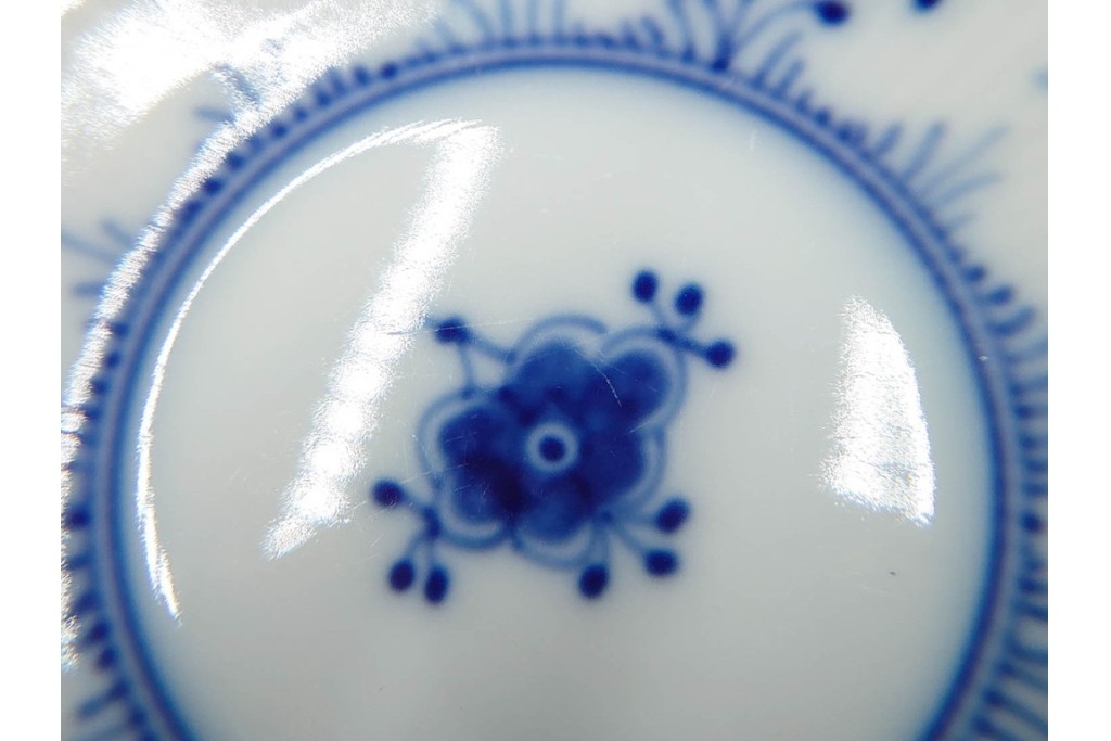 デンマーク製　ROYAL COPENHAGEN(ロイヤルコペンハーゲン)　ブルーフルーテッド ハーフレース　コーヒーカップ&ソーサー5客セット　定価(5客合計)約13万7千円　(R-085954)