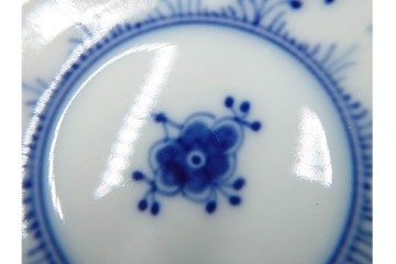 デンマーク製　ROYAL COPENHAGEN(ロイヤルコペンハーゲン)　ブルーフルーテッド ハーフレース　コーヒーカップ&ソーサー5客セット　定価(5客合計)約13万7千円　(R-085954)