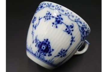 デンマーク製　ROYAL COPENHAGEN(ロイヤルコペンハーゲン)　ブルーフルーテッド ハーフレース　コーヒーカップ&ソーサー5客セット　定価(5客合計)約13万7千円　(R-085954)
