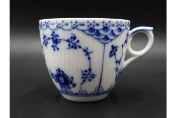 デンマーク製　ROYAL COPENHAGEN(ロイヤルコペンハーゲン)　ブルーフルーテッド ハーフレース　コーヒーカップ&ソーサー5客セット　定価(5客合計)約13万7千円　(R-085954)