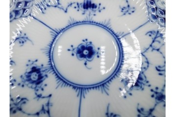 デンマーク製　ROYAL COPENHAGEN(ロイヤルコペンハーゲン)　ブルーフルーテッド ハーフレース　コーヒーカップ&ソーサー5客セット　定価(5客合計)約13万7千円　(R-085954)