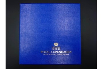 デンマーク製　ROYAL COPENHAGEN(ロイヤルコペンハーゲン)　ブルーフルーテッド　フルレース　透かしの縁飾りが優雅なシェルディッシュ　外箱付き　(R-085958)