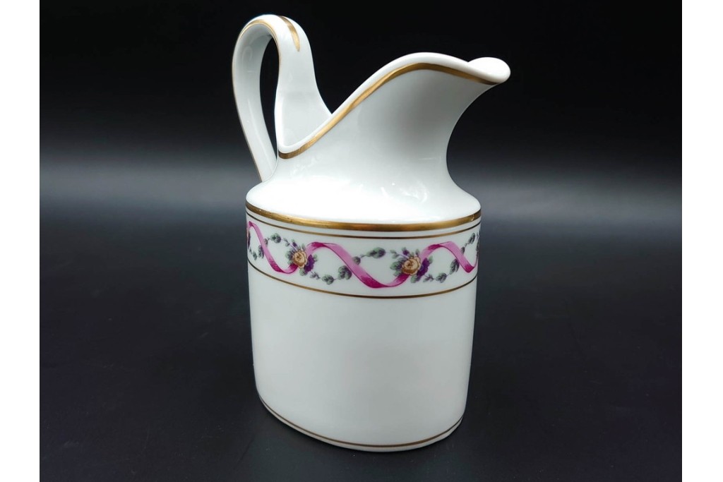 イタリア製　Richard Ginori(リチャードジノリ)　インペロジュリエッタ　ピンクリボンと花模様が優雅なティーポット・クリーマー・シュガーポット・トレーのセット　(R-085959)