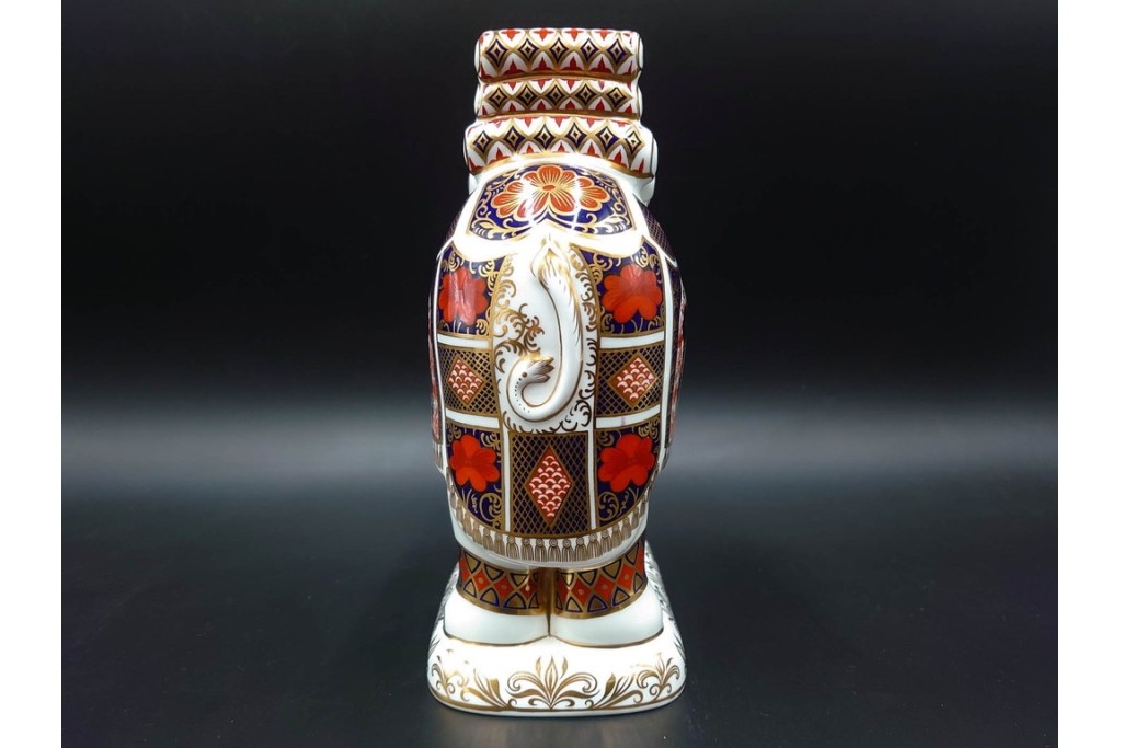 イギリス　ROYAL CROWN DERBY(ロイヤルクラウンダービー)　エレファント　華やかな象モチーフのペーパーウェイト2点セット　1点のみ外箱付き　(R-085966)