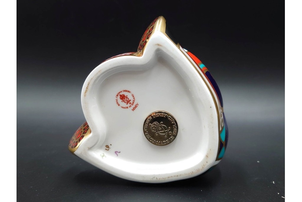 イギリス　ROYAL CROWN DERBY(ロイヤルクラウンダービー)　優美なドンキー(ロバ)とドラマーベアのペーパーウェイト2点セット　外箱付き　(R-085968)