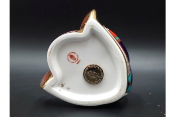 イギリス　ROYAL CROWN DERBY(ロイヤルクラウンダービー)　優美なドンキー(ロバ)とドラマーベアのペーパーウェイト2点セット　外箱付き　(R-085968)