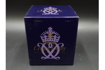 イギリス　ROYAL CROWN DERBY(ロイヤルクラウンダービー)　優美なドンキー(ロバ)とドラマーベアのペーパーウェイト2点セット　外箱付き　(R-085968)