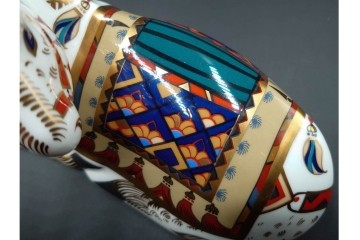 イギリス　ROYAL CROWN DERBY(ロイヤルクラウンダービー)　優美なドンキー(ロバ)とドラマーベアのペーパーウェイト2点セット　外箱付き　(R-085968)