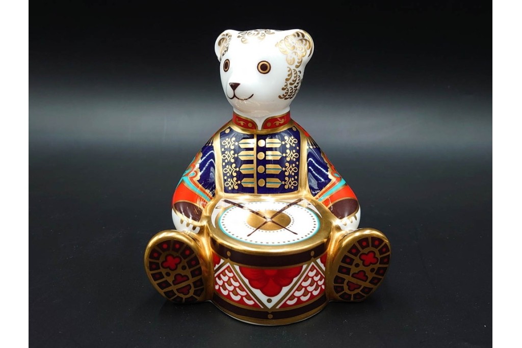 イギリス　ROYAL CROWN DERBY(ロイヤルクラウンダービー)　優美なドンキー(ロバ)とドラマーベアのペーパーウェイト2点セット　外箱付き　(R-085968)