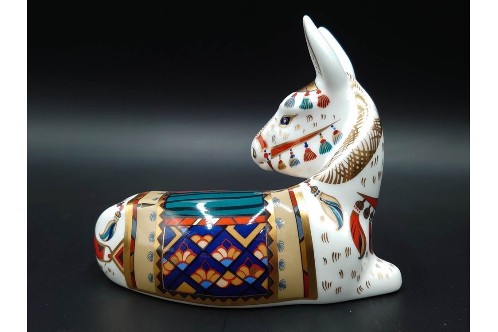 イギリス　ROYAL CROWN DERBY(ロイヤルクラウンダービー)　優美なドンキー(ロバ)とドラマーベアのペーパーウェイト2点セット　外箱付き　(R-085968)