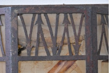 和製アンティーク　直線を組み合わせた幾何学意匠のウォールライトカバー2点　(R-085970)