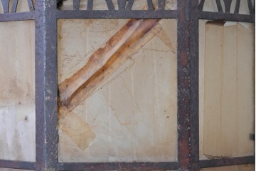 和製アンティーク　直線を組み合わせた幾何学意匠のウォールライトカバー2点　(R-085970)