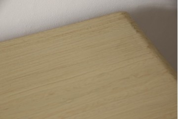 中古　衣装盆7杯付き　花文をあしらった取手装飾が優美な加茂桐箪笥　(R-085971)