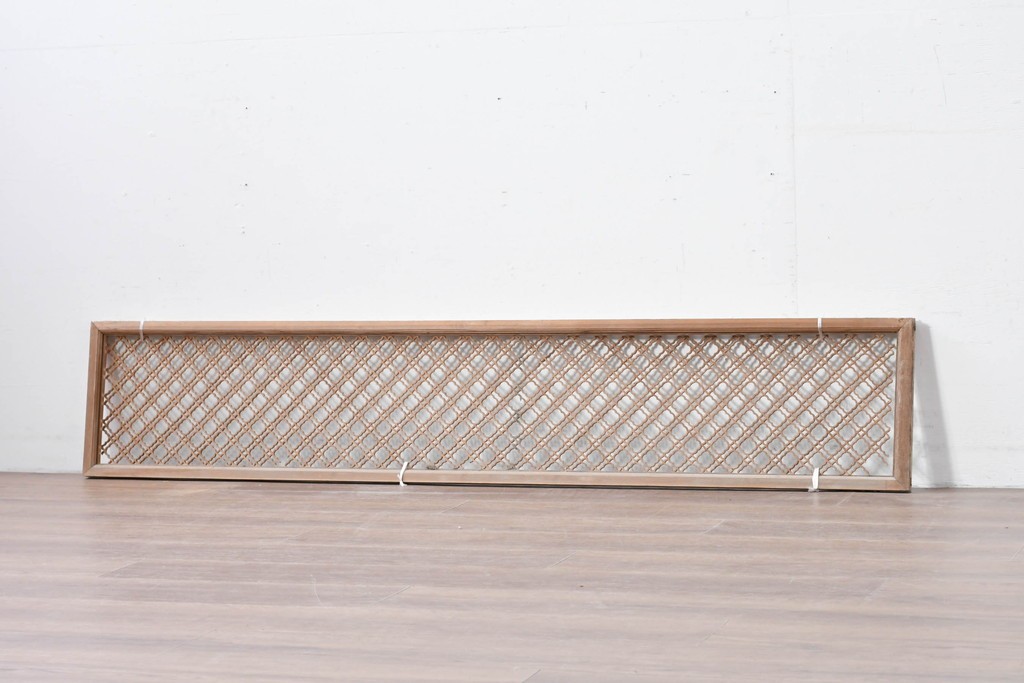 ヴィンテージ建具　昭和中期　連続する曲線模様の組子が美しい欄間1枚　(R-085973)