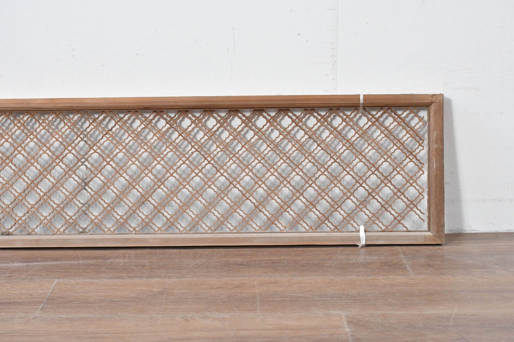 ヴィンテージ建具　昭和中期　連続する曲線模様の組子が美しい欄間1枚　(R-085973)