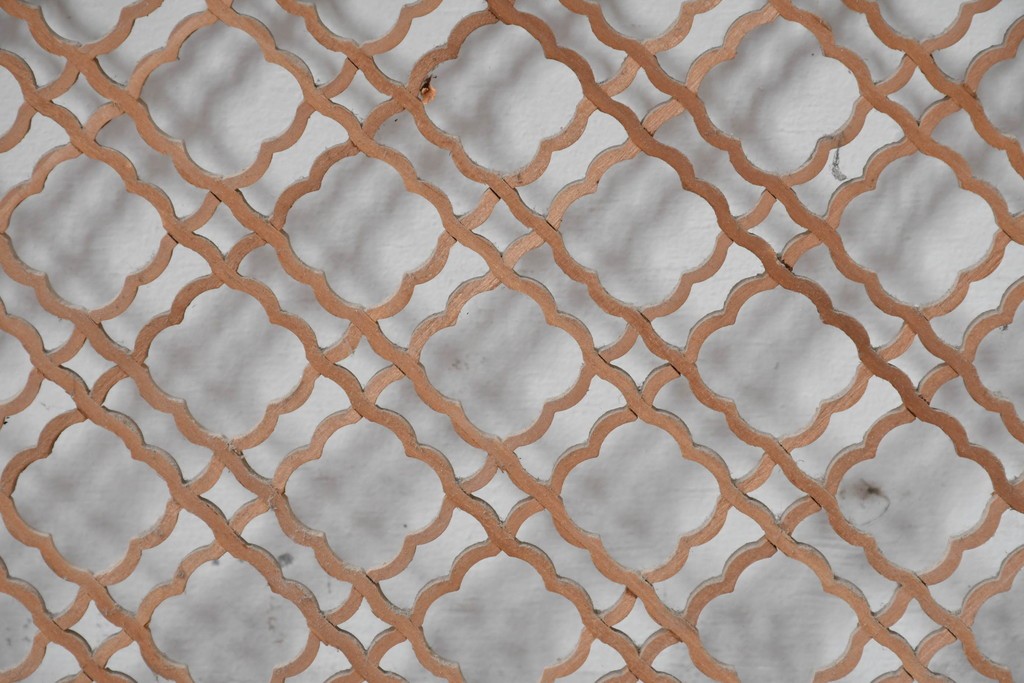 ヴィンテージ建具　昭和中期　連続する曲線模様の組子が美しい欄間1枚　(R-085973)