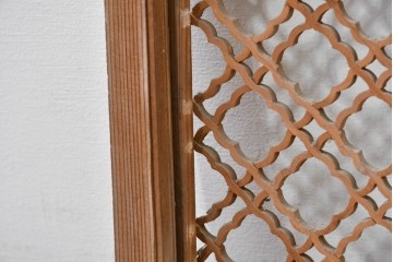 ヴィンテージ建具　昭和中期　連続する曲線模様の組子が美しい欄間1枚　(R-085973)