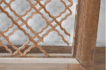 ヴィンテージ建具　昭和中期　連続する曲線模様の組子が美しい欄間1枚　(R-085973)