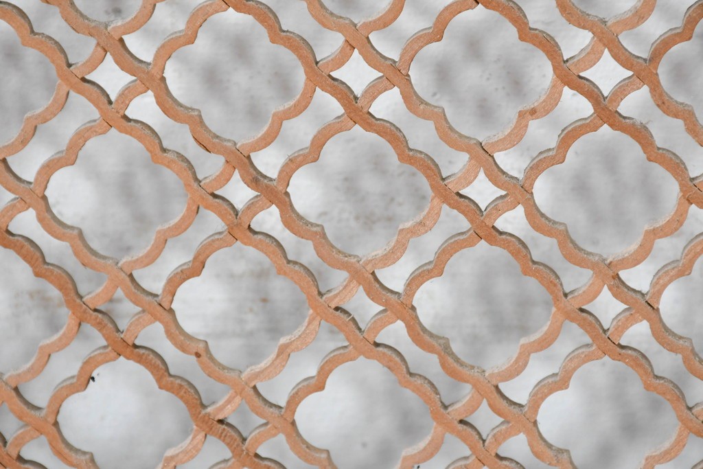 ヴィンテージ建具　昭和中期　連続する曲線模様の組子が美しい欄間1枚　(R-085973)