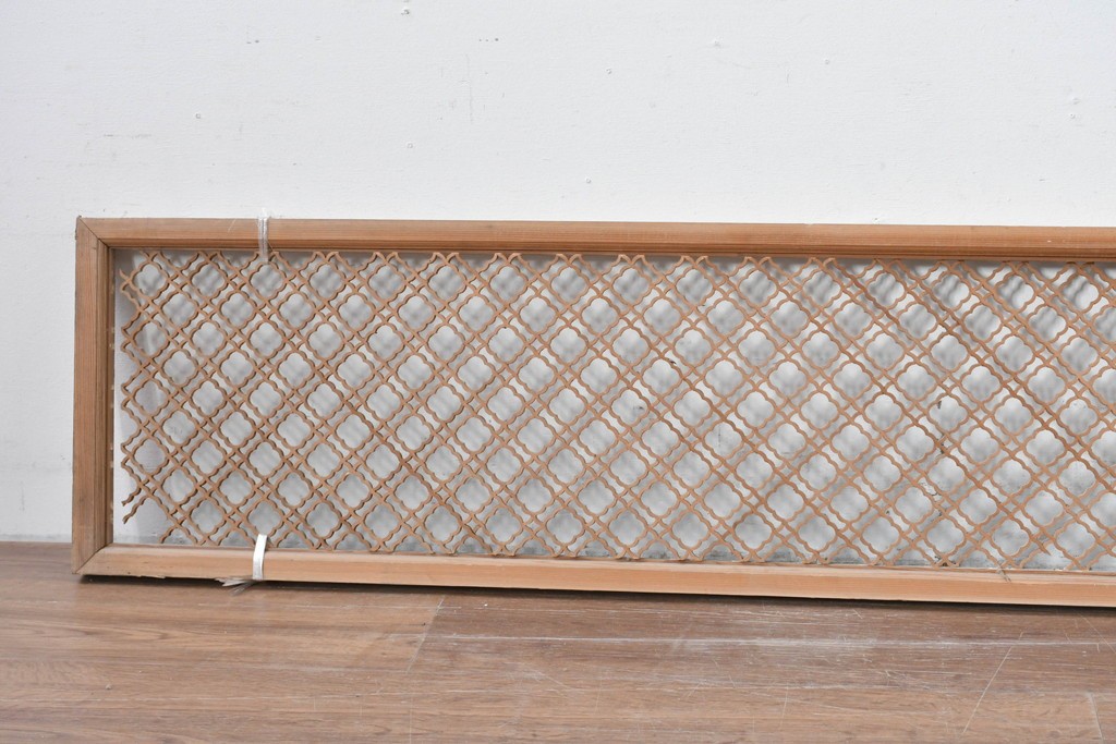 ヴィンテージ建具　昭和中期　連続する曲線模様の組子が美しい欄間1枚　(R-085973)