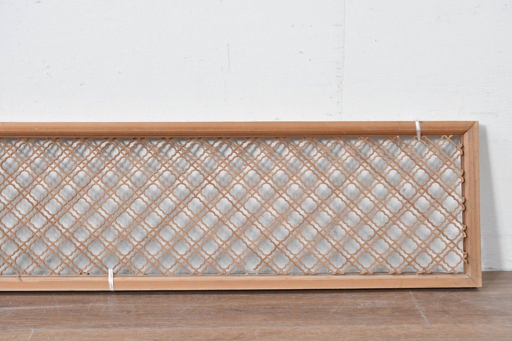 ヴィンテージ建具　昭和中期　連続する曲線模様の組子が美しい欄間1枚　(R-085973)