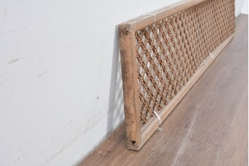 ヴィンテージ建具　昭和中期　連続する曲線模様の組子が美しい欄間1枚　(R-085973)