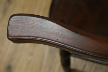 中古　美品　松本民芸家具　#91型　重厚で品格ある佇まいのキャプテンチェア　定価約13万円　(R-085974)