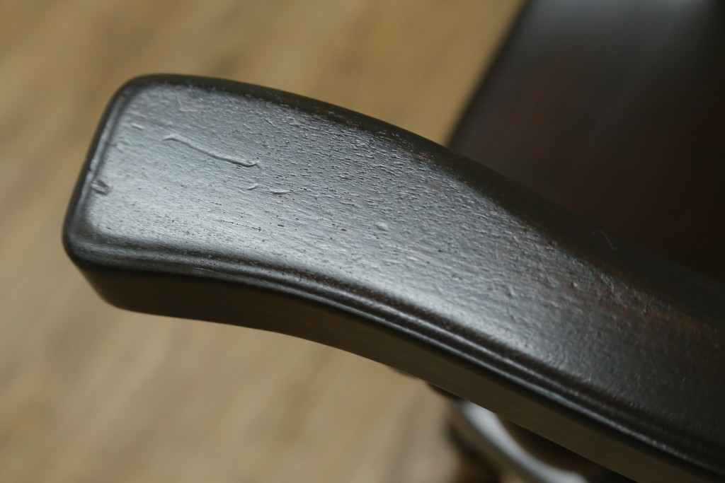 中古　美品　松本民芸家具　#91型　重厚で品格ある佇まいのキャプテンチェア　定価約13万円　(R-085975)