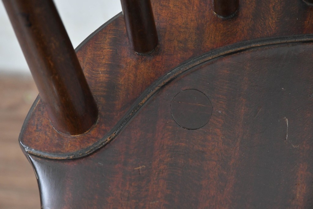 中古　松本民芸家具　鳥かごのような背姿が印象的なバードケージチェア　定価約13万円　(R-085976)