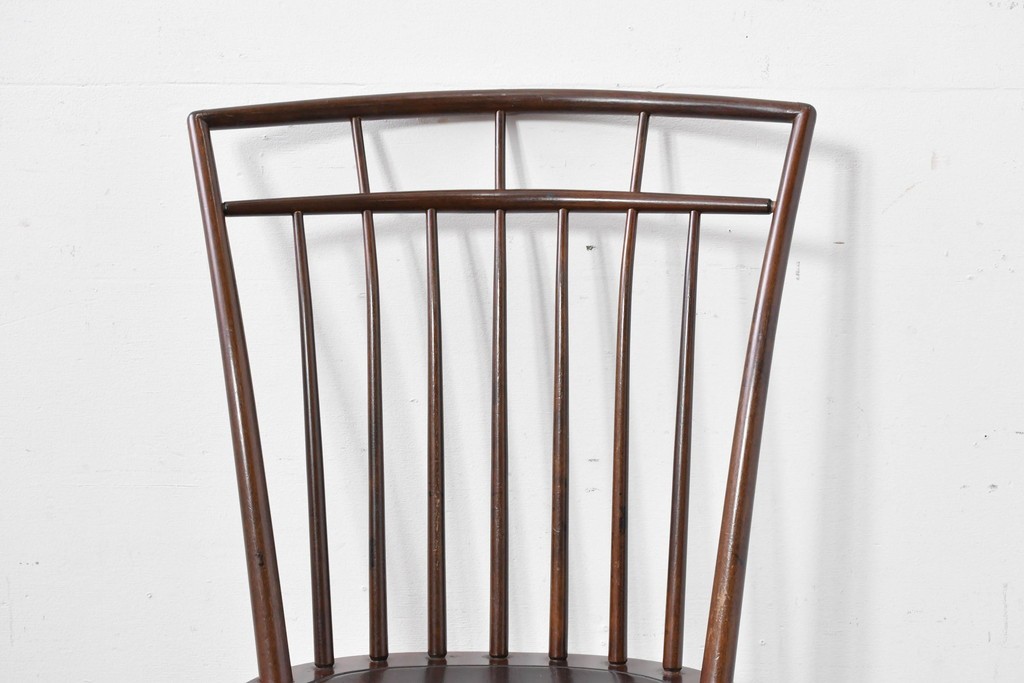 中古　松本民芸家具　鳥かごのような背姿が印象的なバードケージチェア　定価約13万円　(R-085976)