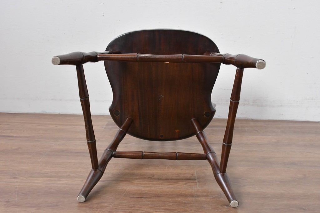 中古　松本民芸家具　鳥かごのような背姿が印象的なバードケージチェア　定価約13万円　(R-085976)