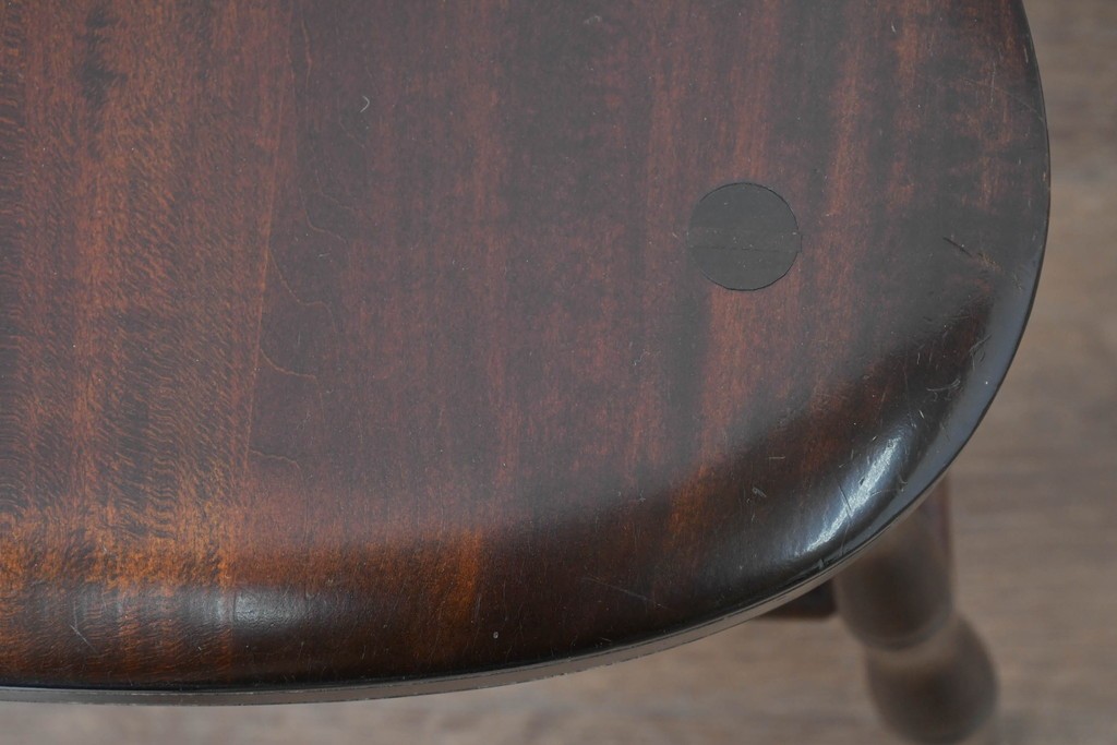 中古　松本民芸家具　鳥かごのような背姿が印象的なバードケージチェア　定価約13万円　(R-085976)