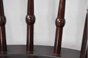 中古　松本民芸家具　背もたれの意匠が美しいA型サムバックチェア　定価約14万円　(R-085977)