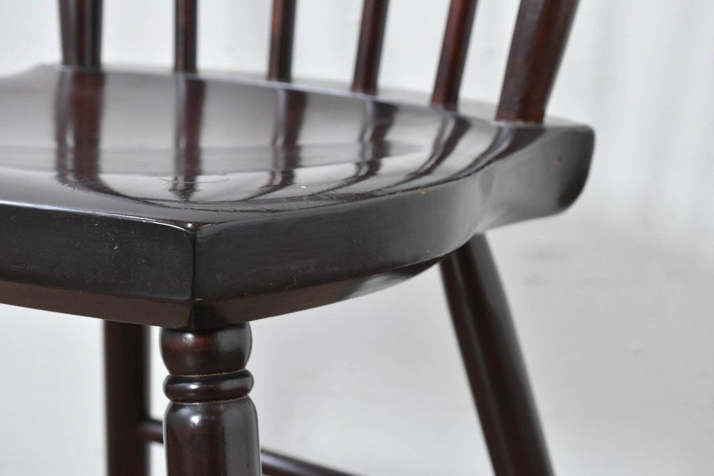 中古　松本民芸家具　背もたれの意匠が美しいA型サムバックチェア　定価約14万円　(R-085977)