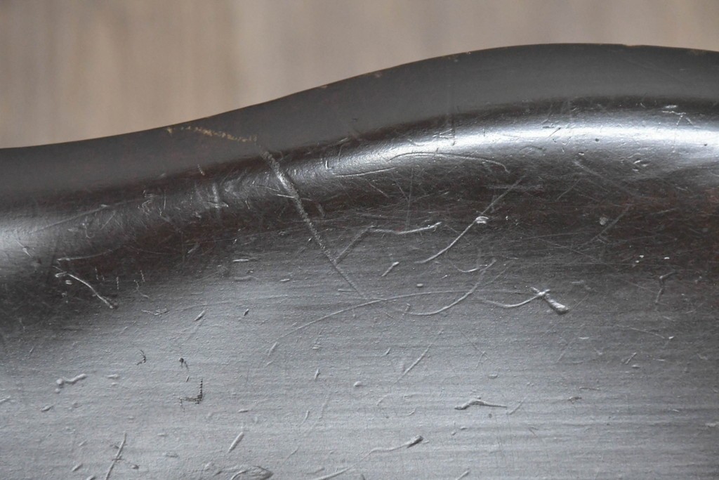 中古　松本民芸家具　背もたれの意匠が美しいA型サムバックチェア　定価約14万円　(R-085977)