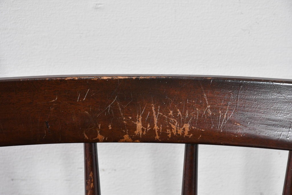 中古　松本民芸家具　背もたれの意匠が美しいA型サムバックチェア　定価約14万円　(R-085977)