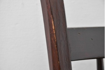 中古　松本民芸家具　背もたれの意匠が美しいA型サムバックチェア　笠木にイニシャル入り　定価約14万円　(R-085978)