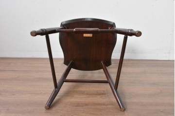 中古　松本民芸家具　背もたれの意匠が美しいA型サムバックチェア　笠木にイニシャル入り　定価約14万円　(R-085978)