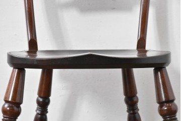 中古　松本民芸家具　背貫の意匠が個性的なB型ワイコムチェア　定価約12万円　(R-085979)