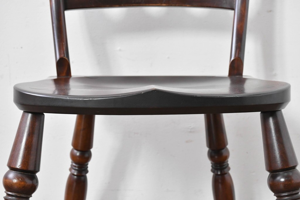 中古　松本民芸家具　背もたれの挽き物加工がお洒落な#49A型ワイコムチェア　定価約10万7千円　(R-085981)