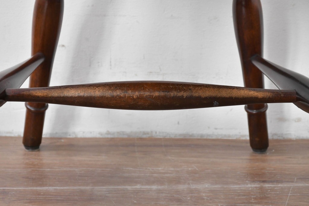 中古　松本民芸家具　背もたれの挽き物加工がお洒落な#49A型ワイコムチェア　定価約10万7千円　(R-085981)