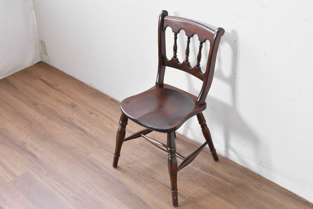 中古　松本民芸家具　背もたれの挽き物加工がお洒落な#49A型ワイコムチェア　定価約10万7千円　(R-085981)