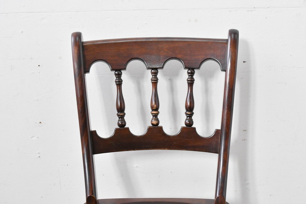 中古　松本民芸家具　背もたれの挽き物加工がお洒落な#49A型ワイコムチェア　定価約10万7千円　(R-085981)