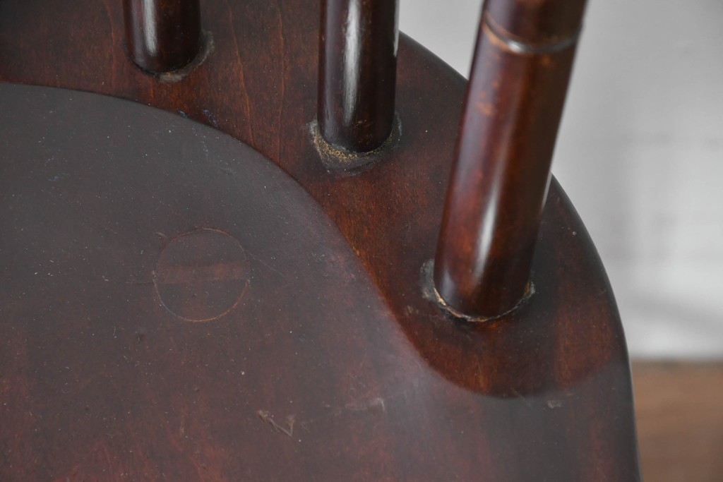 中古　希少モデル　松本民芸家具　背の曲線が美しいステップダウンチェア　(R-085982)