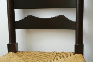 中古　松本民芸家具　ラッシ座面　波打つ背板が特徴の#22型ラダーバックチェア4脚セット　定価(4脚合計)約64万円　(R-085986)